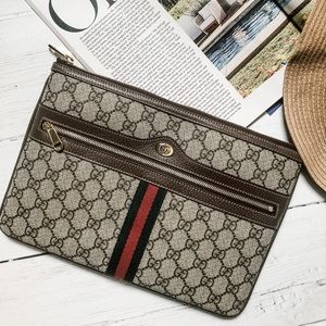 Gucci Ophidia GG Supreme Pouch